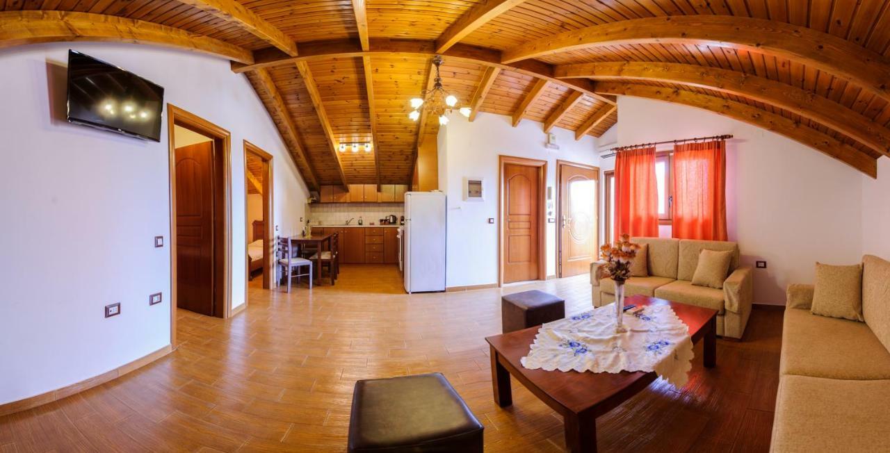 Status Luxury Apartments And Penthouse Parga Phòng bức ảnh